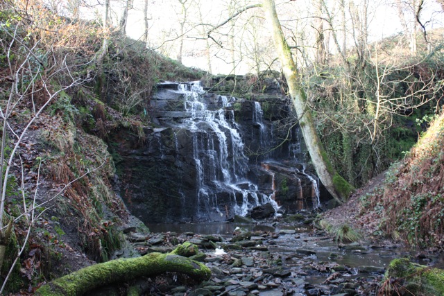 File:Folly Dolly Falls , Meltham - geograph.org.uk - 1120062.jpg