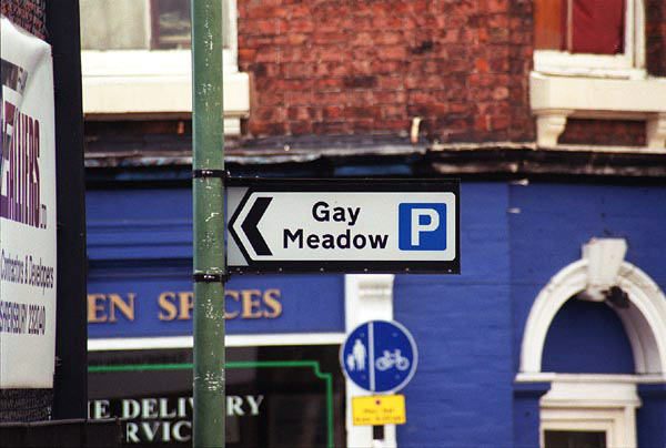 File:Gay Meadows Wayfinding Sign Shrewsbury UK.jpg