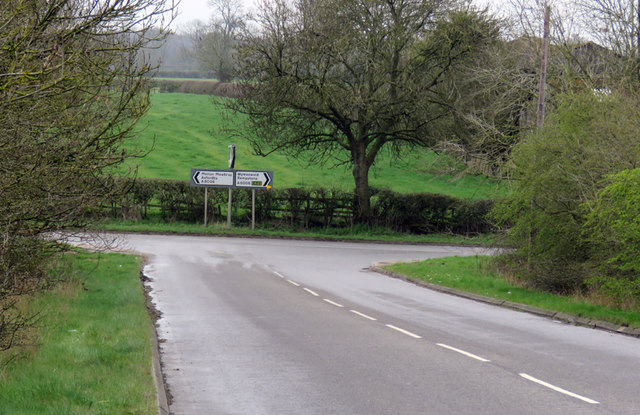 File:Hades Lane-Paddy's Lane junction - geograph.org.uk - 4942273.jpg