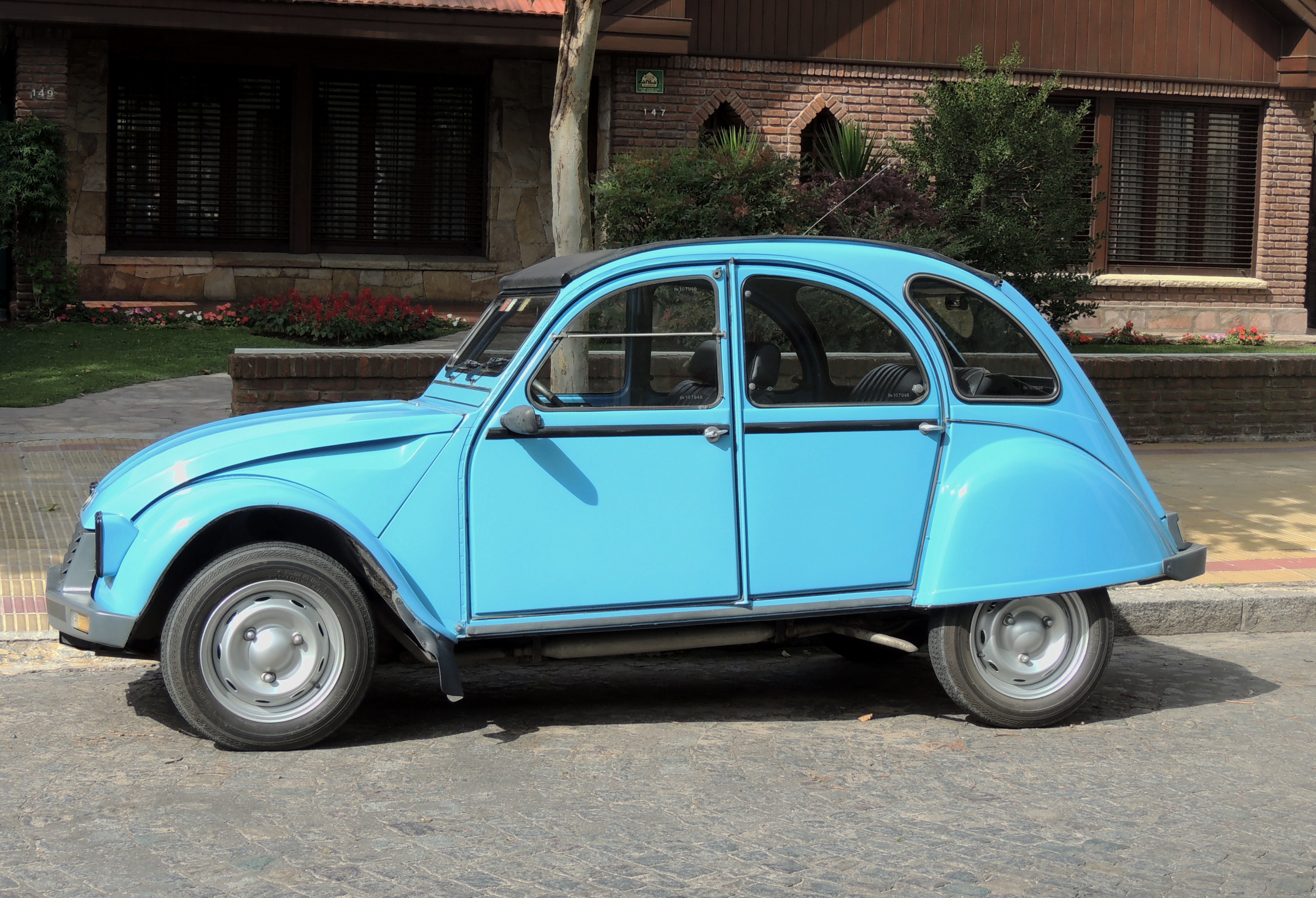 Citroën 2CV - Wikipedia