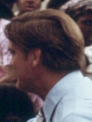 File:ILLINOIS GOVERNOR DAN WALKER GREETS CHICAGO CONSTITUENTS DURING THE BUD BILLIKEN DAY PARADE, ONE OF THE LARGEST... - NARA - 556272 (cropped) (1).jpg