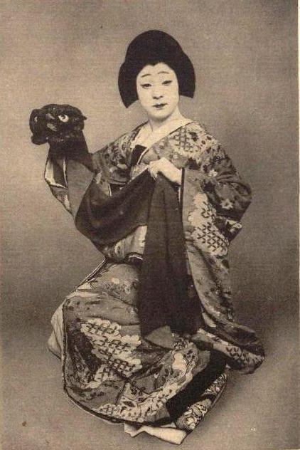 Kikugoro kagamijishi yayoi.jpg