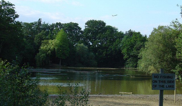 Milton Mount Lake, Pound Hill, Crawley, West Sussex - geograph.org.uk - 24845