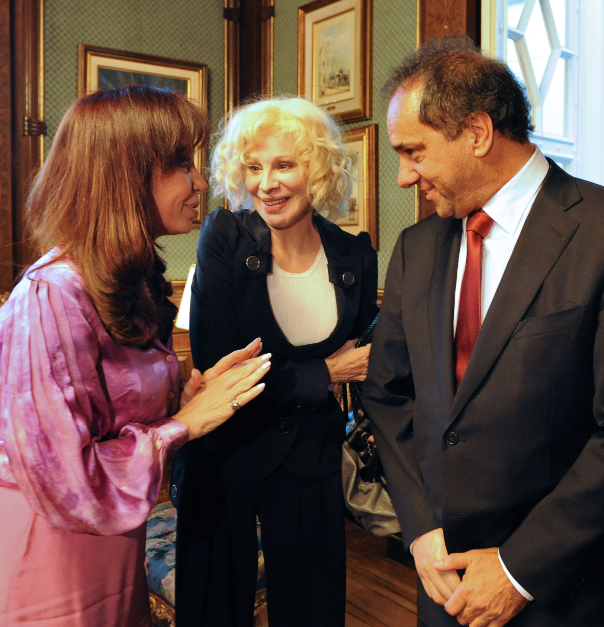 File Nacha Guevara Daniel Scioli And Cfk Jpg Wikimedia Commons