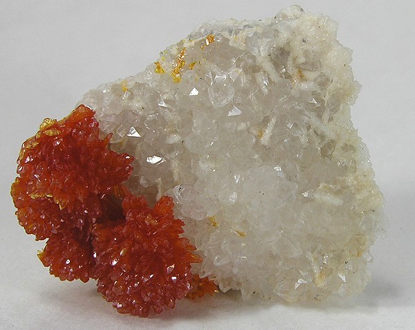 File:Orpiment-121244.jpg