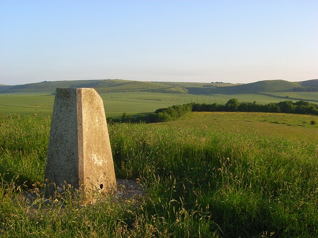 File:Picked Hill - geograph.org.uk - 843718.jpg