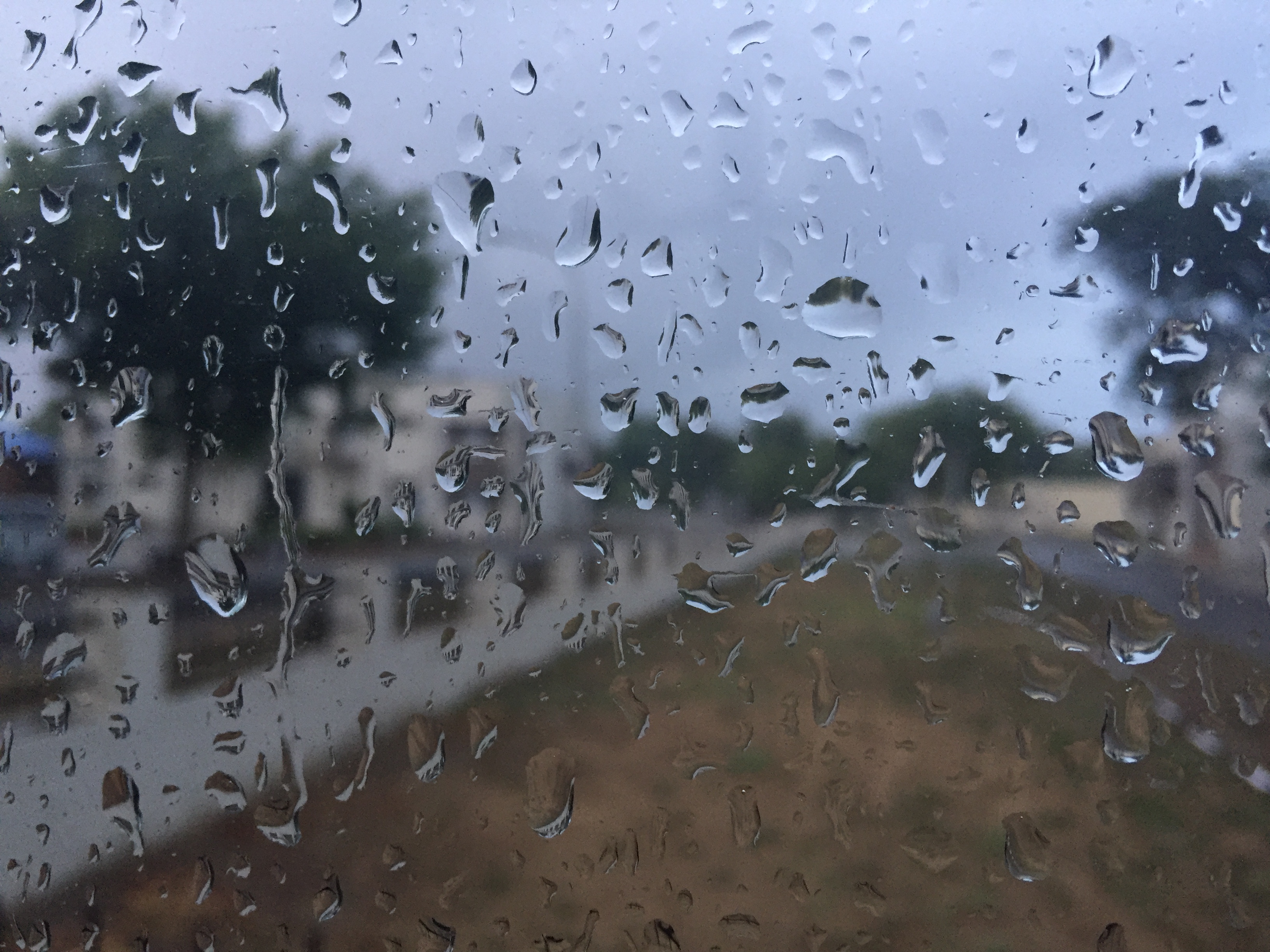 Raining outside. Rainy guy. Ютуб канал дождя скрин. Coub/view/38rwsp 15 minutes Rain on Window Sounds.