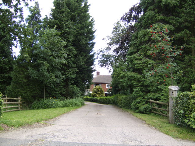 File:Road to Coombe Farm, Bagginswood - geograph.org.uk - 510554.jpg