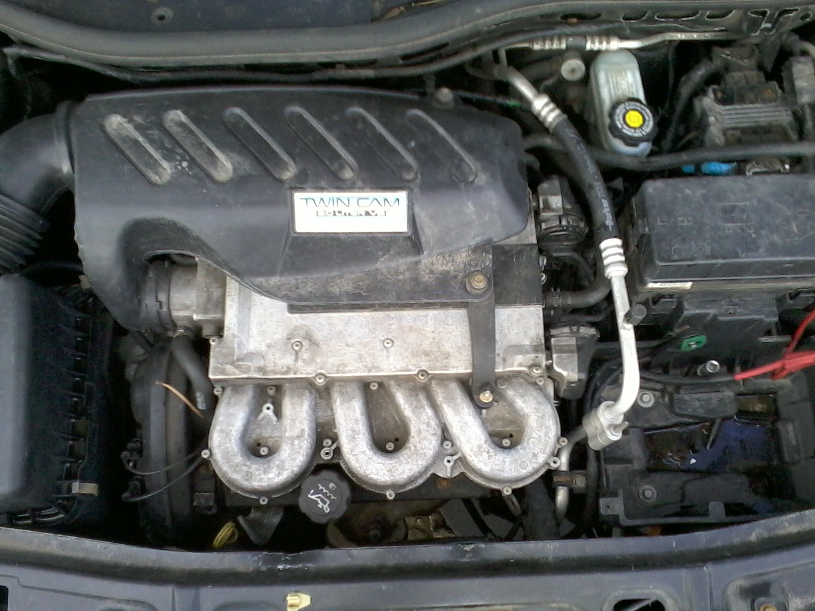 File Saturn Vue 3 0 L Dohc V6 Engine Jpg Wikimedia Commons