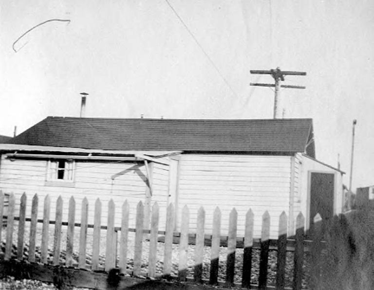 File:Sesnon home surrounded by picket fence, Nome Alaska, between 1899 and 1909 (AL+CA 6559).jpg