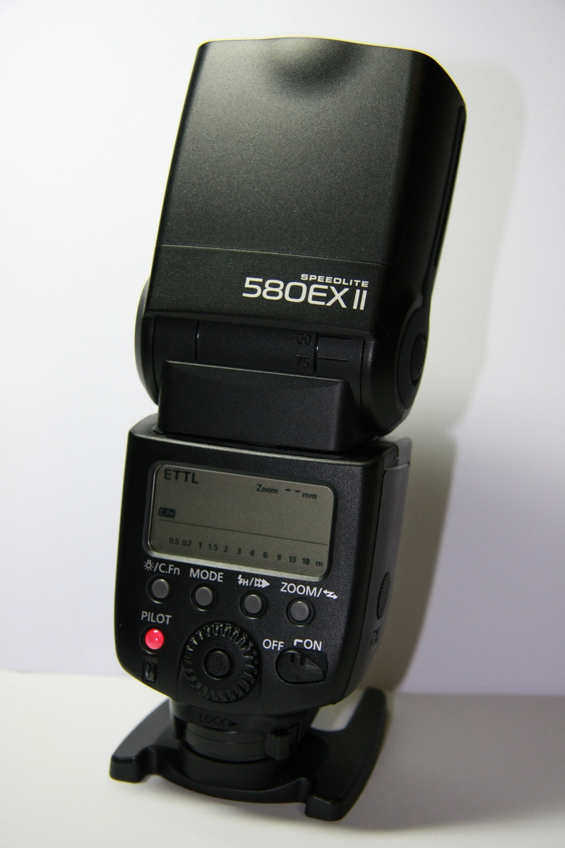 File:Speedlite580exII.JPG - Wikipedia