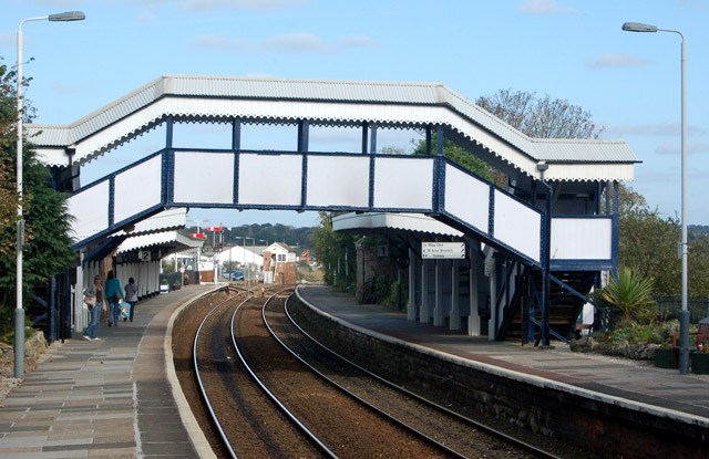 File:St Erth railway station photo-survey (15) - geograph.org.uk - 1554845.jpg