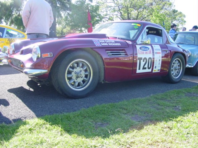 File:TVR Tuscan V8 (4).jpg