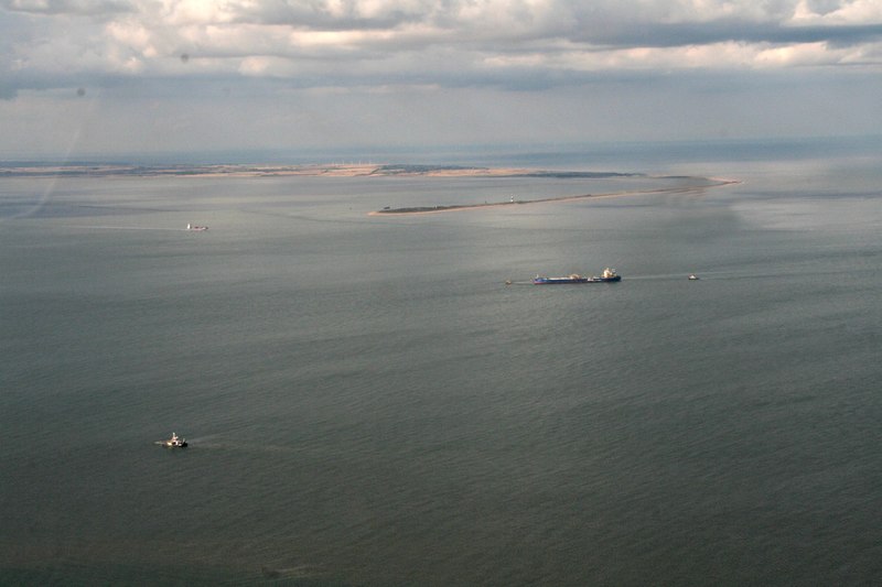 File:Tetney Monobuoy, Spurn Point and dredging support vessel- aerial 2017 (geograph 5502248).jpg