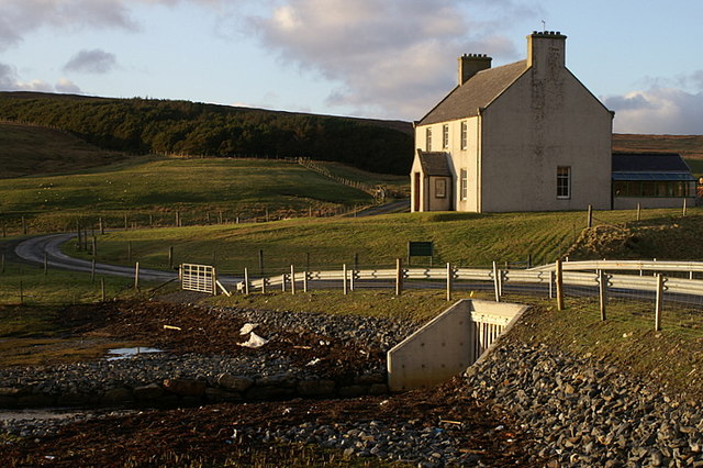 File:Voxter House - geograph.org.uk - 1180573.jpg