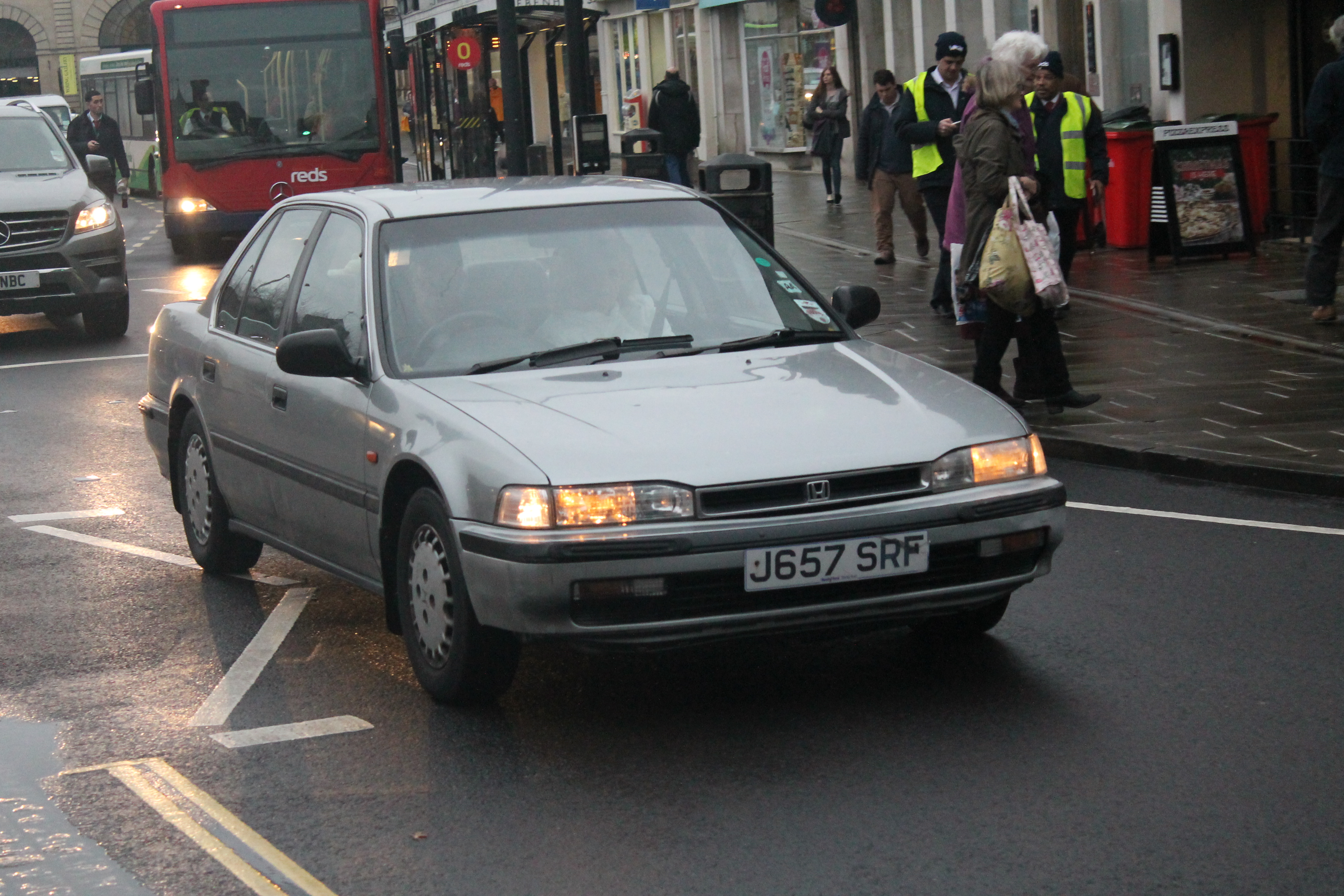 File1992 Honda Accord 2.0 manual (11691318484).jpg