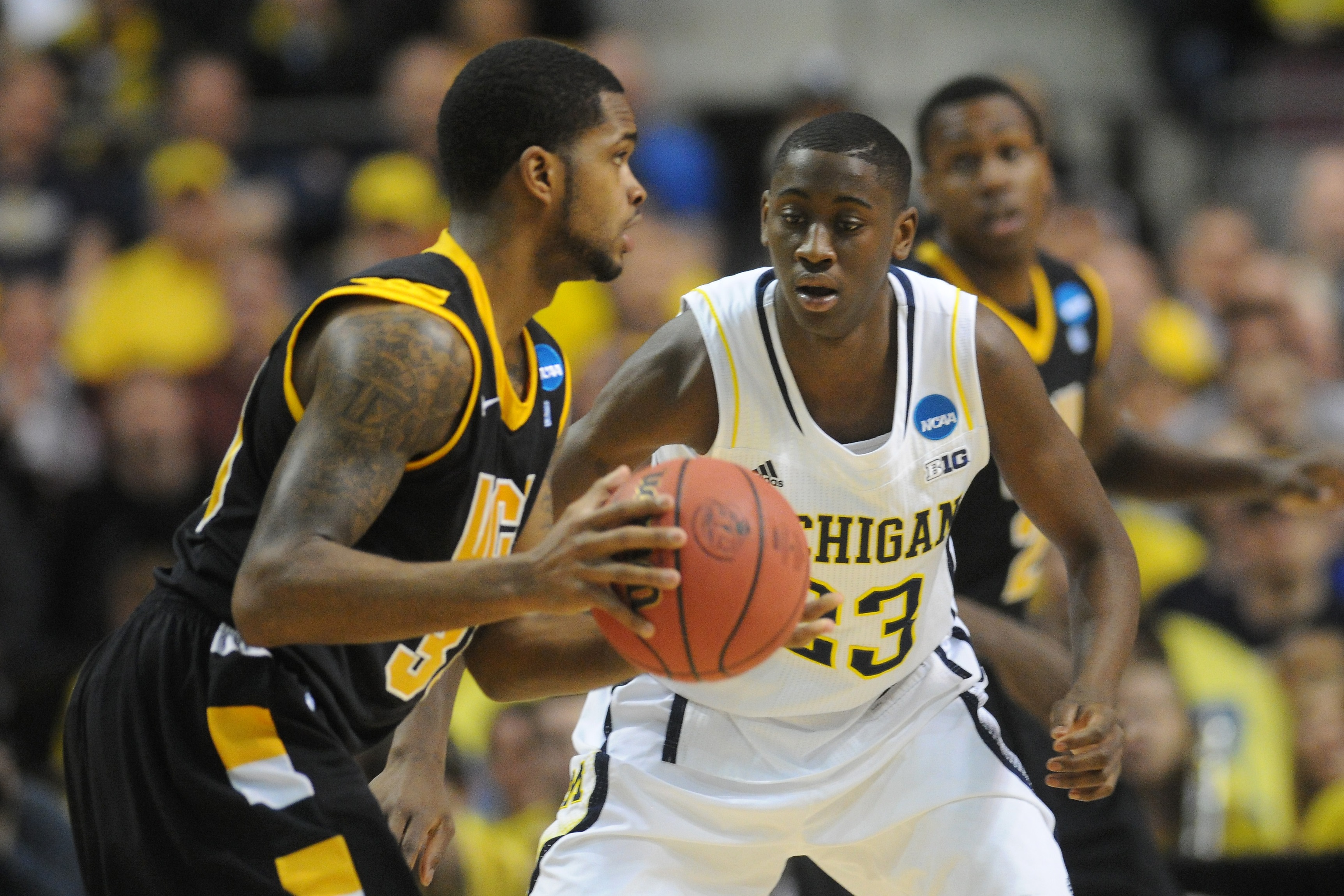 Caris LeVert of Michigan Wolverines returns after foot injury - ESPN