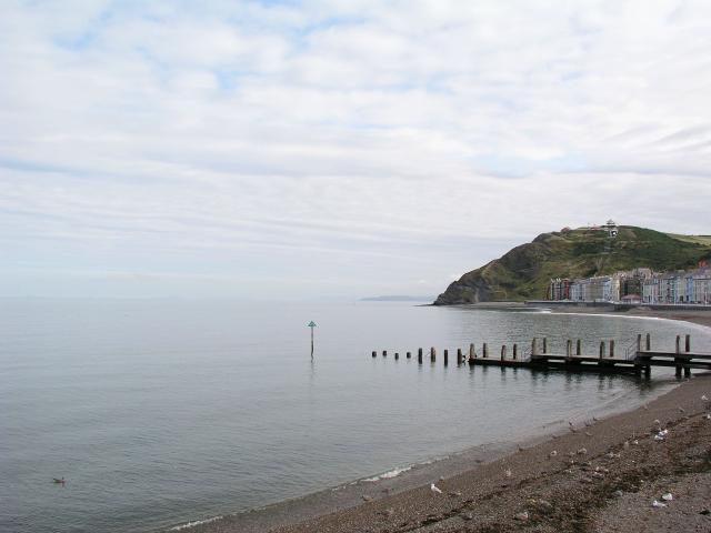 File:Aberystwyth Prom and beach - geograph.org.uk - 2429.jpg