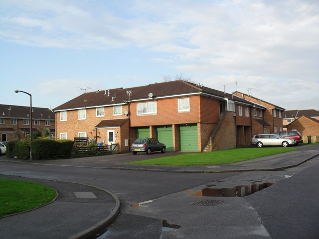 File:Aspen Gardens - geograph.org.uk - 2707555.jpg