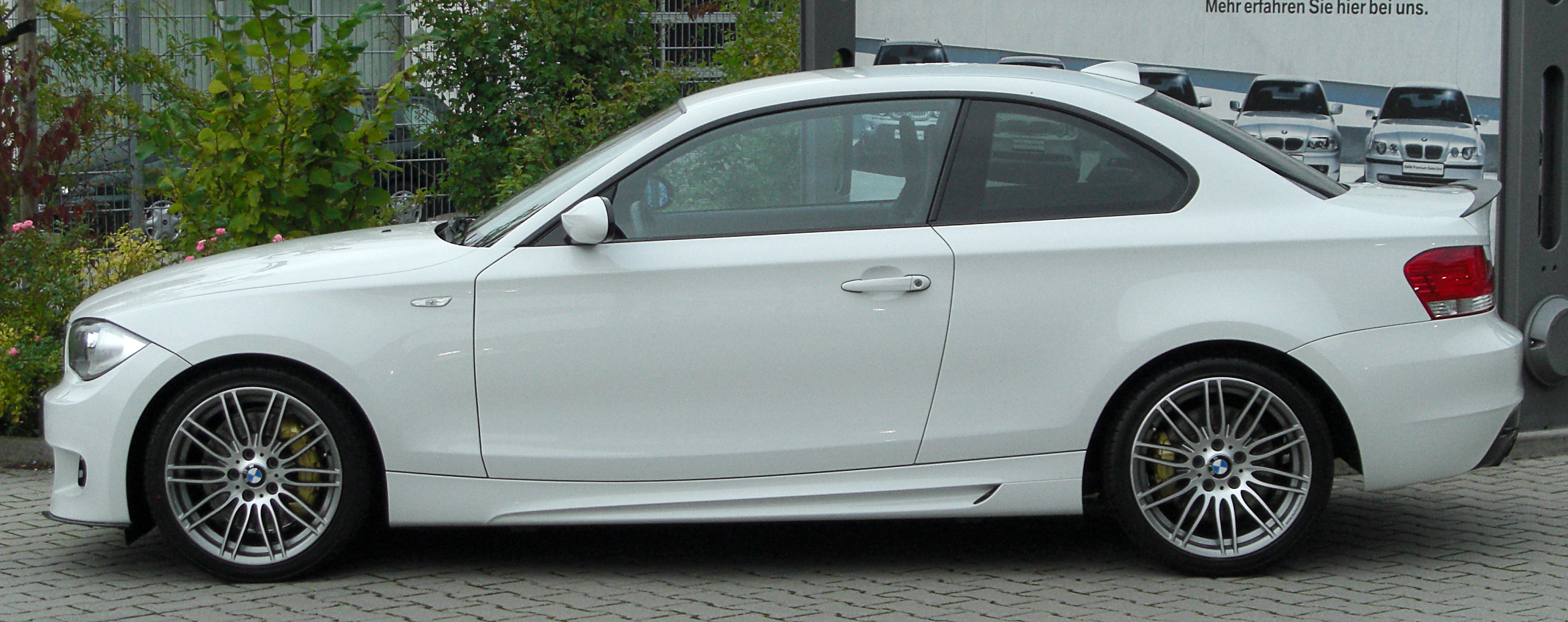 File Bmw 123d Coupe Sportpaket Bmw Performance E Side Jpg Wikimedia Commons