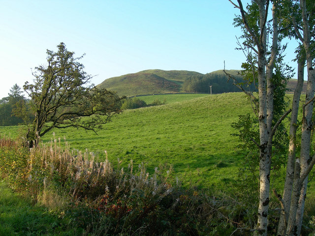 File:Baing Farm and Craig Hill - geograph.org.uk - 261868.jpg