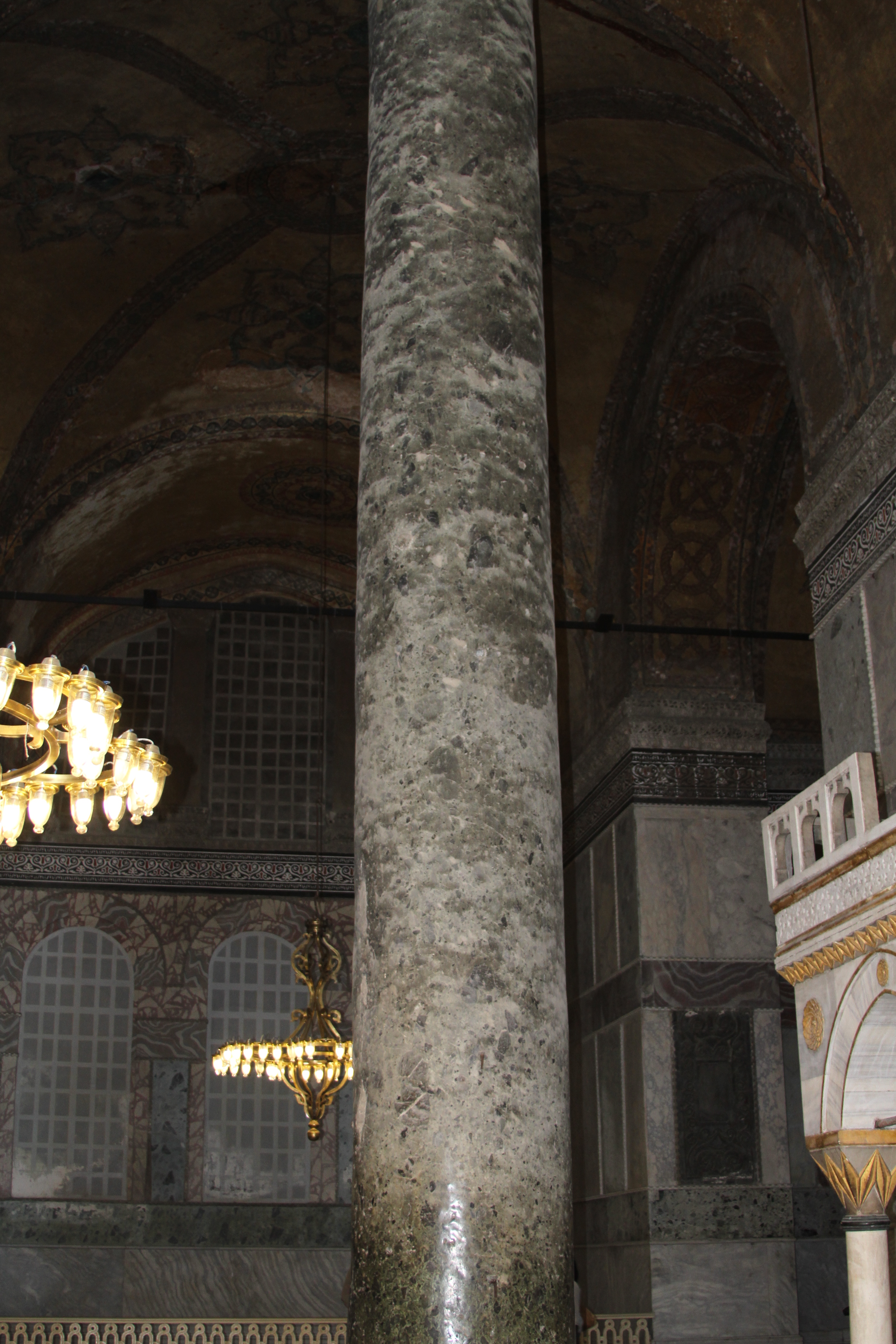 hagia sophia interior columns