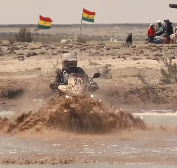 File:Dakar18-Barth-En Uyuni-Tupiza-Etapa8-Quad cruzando río (Machácek)(2).jpg