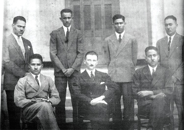 File:Graduates of Kitchener School of Medicine in 1934.jpg