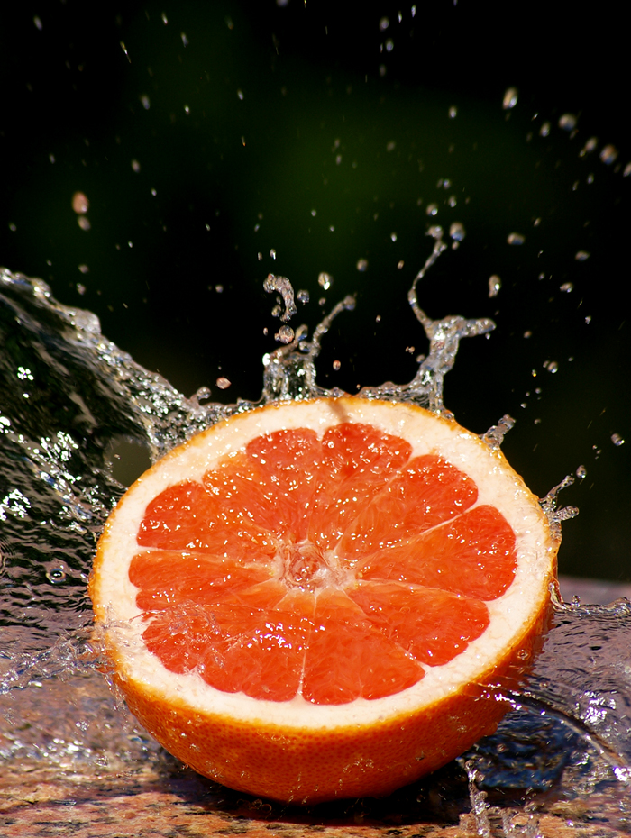 https://upload.wikimedia.org/wikipedia/commons/e/e1/Grapefruit_Splash.jpg