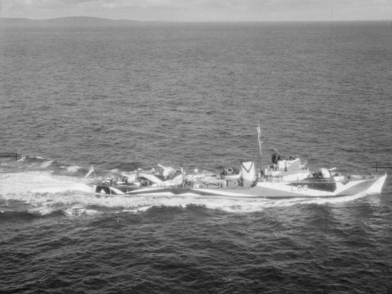 Fichier:HMS Lamerton 1941 IWM FL 12015.jpg