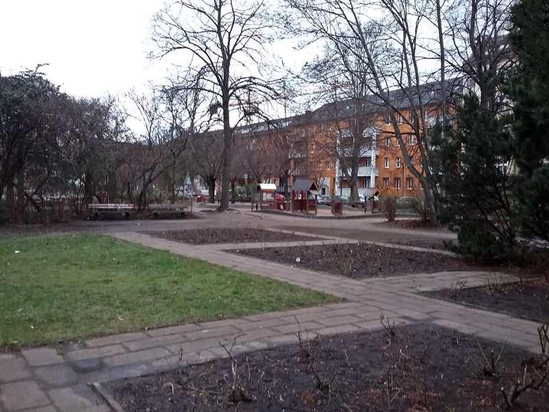 File:Heinz-Knoblauch-Platz (2).jpg