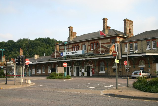 File:Ipswich railway station - geograph.org.uk - 29944.jpg