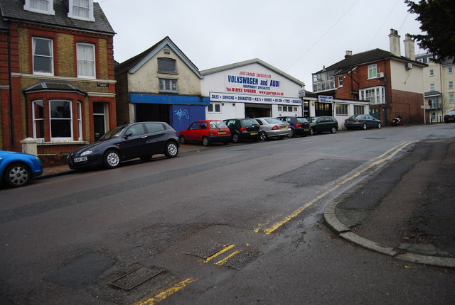 File Joe S Garage Woodbury Park Rd Geograph Org Uk 1763191