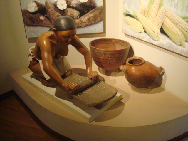 File:Metate nicoyano. Museo del Jade. Costa Rica.JPG