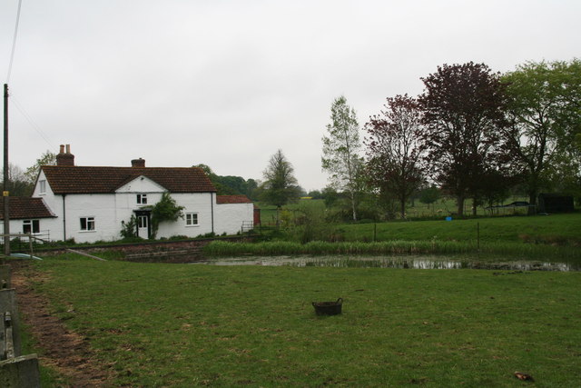 File:Park Cottage on the Scrivelsby Estate - geograph.org.uk - 3467092.jpg