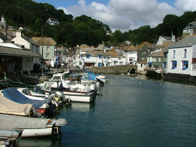 File:Polperro Harbour - geograph.org.uk - 223312.jpg