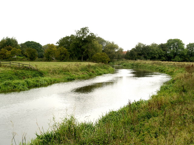 File:The River Derwent near Kexby - geograph.org.uk - 573750.jpg