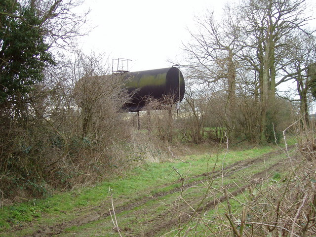 File:Unusual Water Tank near Binley - geograph.org.uk - 323083.jpg