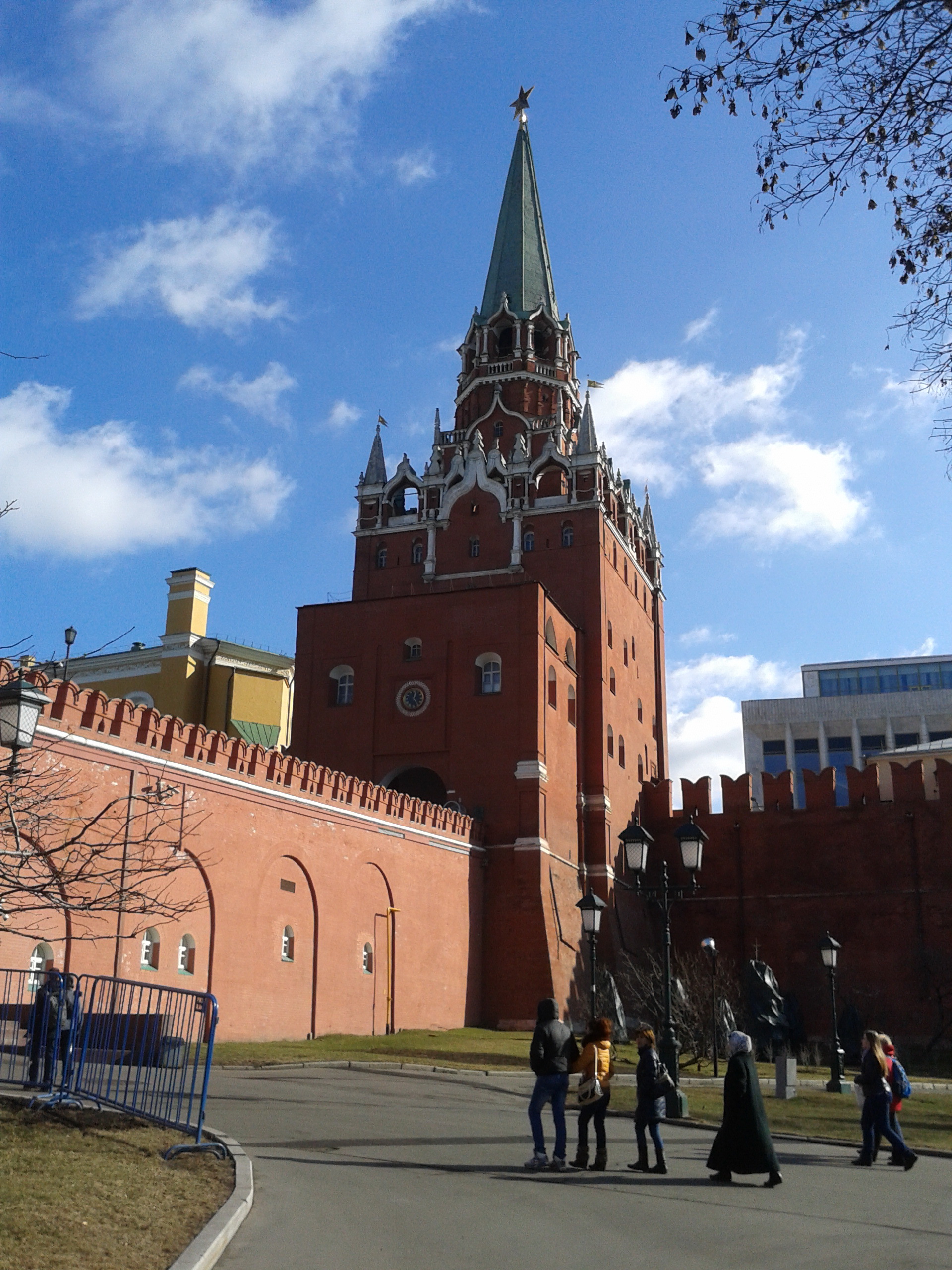 кремль москва троицкая башня