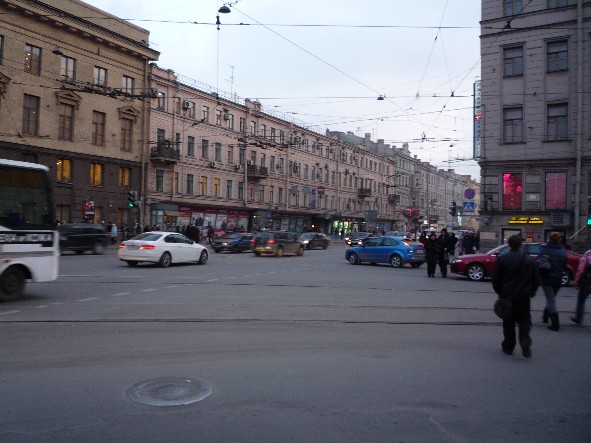 Угол пр. Московский проспект угол авиационной Санкт-Петербург. Средний пр. во угол 10 линии. Московский проспект угол с 7 Красноармейской. Смоленская улица Московский проспект угол.