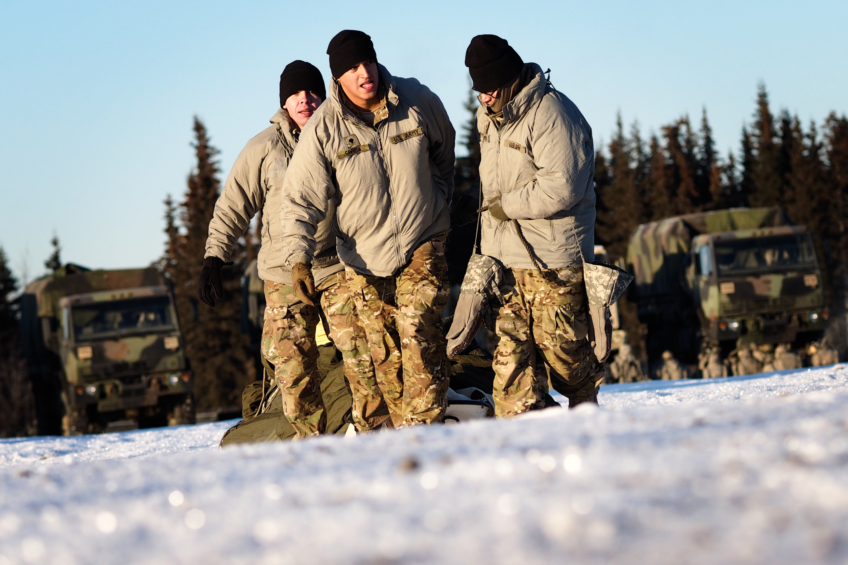 US SOLDIERS AT WINTER