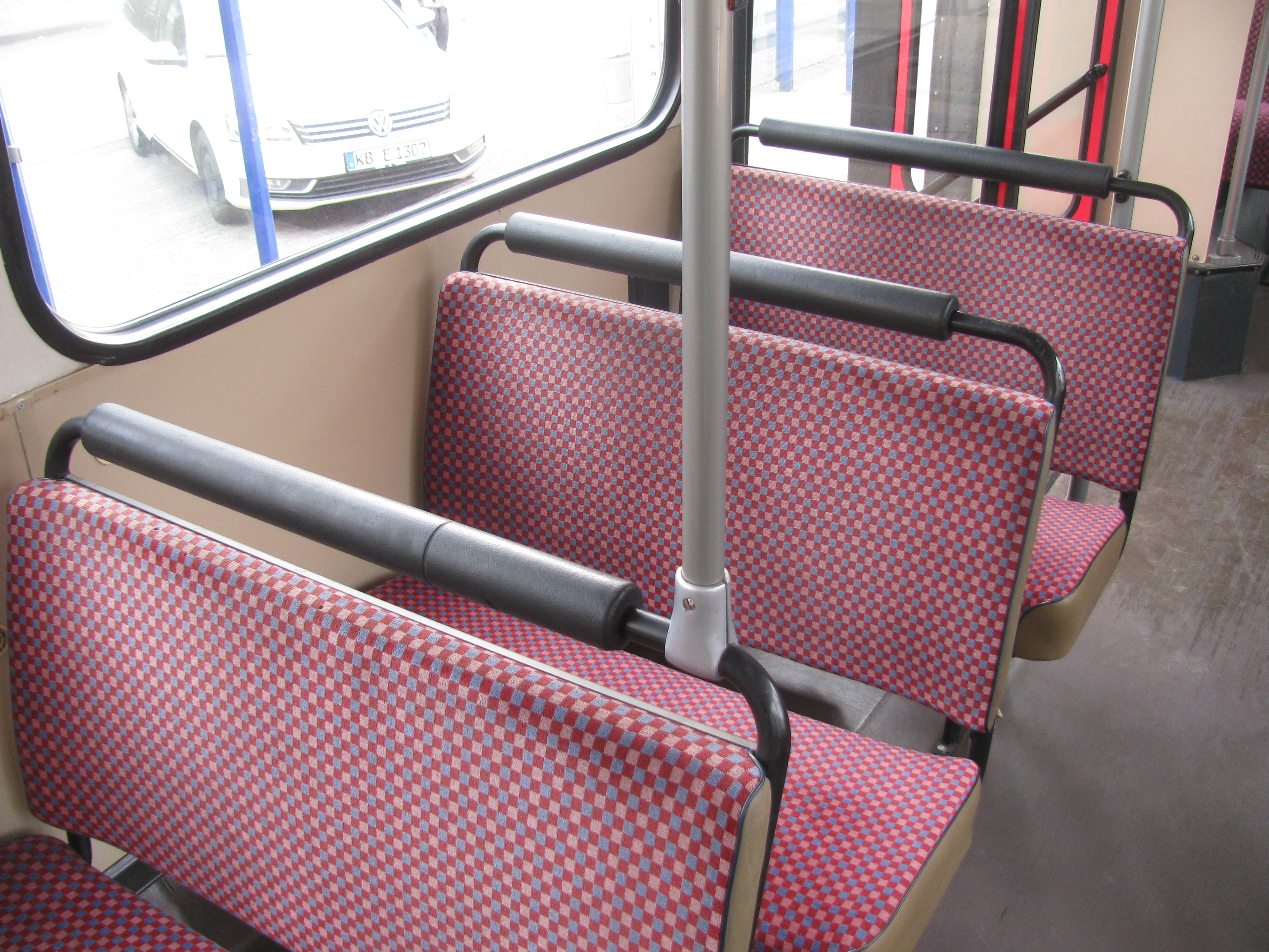 Bus seats. Автобус Heuliez o305 в фото внутри салона. Seats on the Bus.