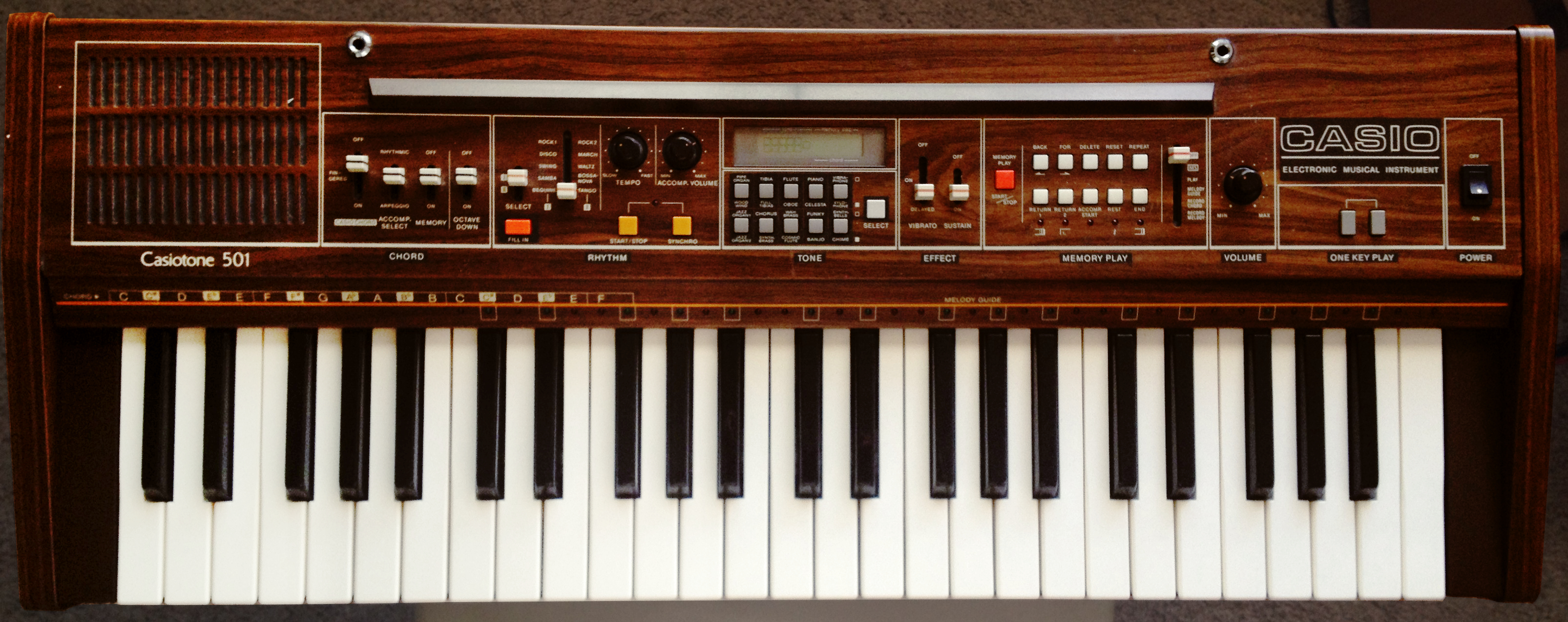 File:Casiotone 501 (brighten).jpg - Wikimedia Commons