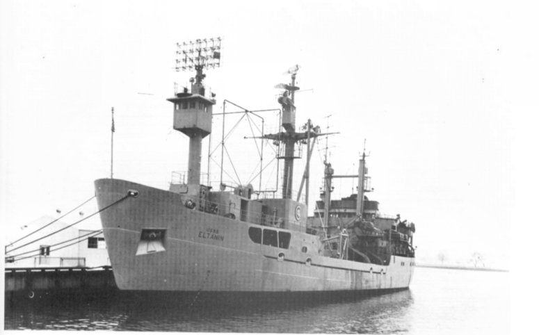 Американское исследовательское судно USNS Eltanin, небольшой сухогруз ледового класса. Принадлежавший ВМФ США и ставший исследовательским судном Национального научного фонда США.