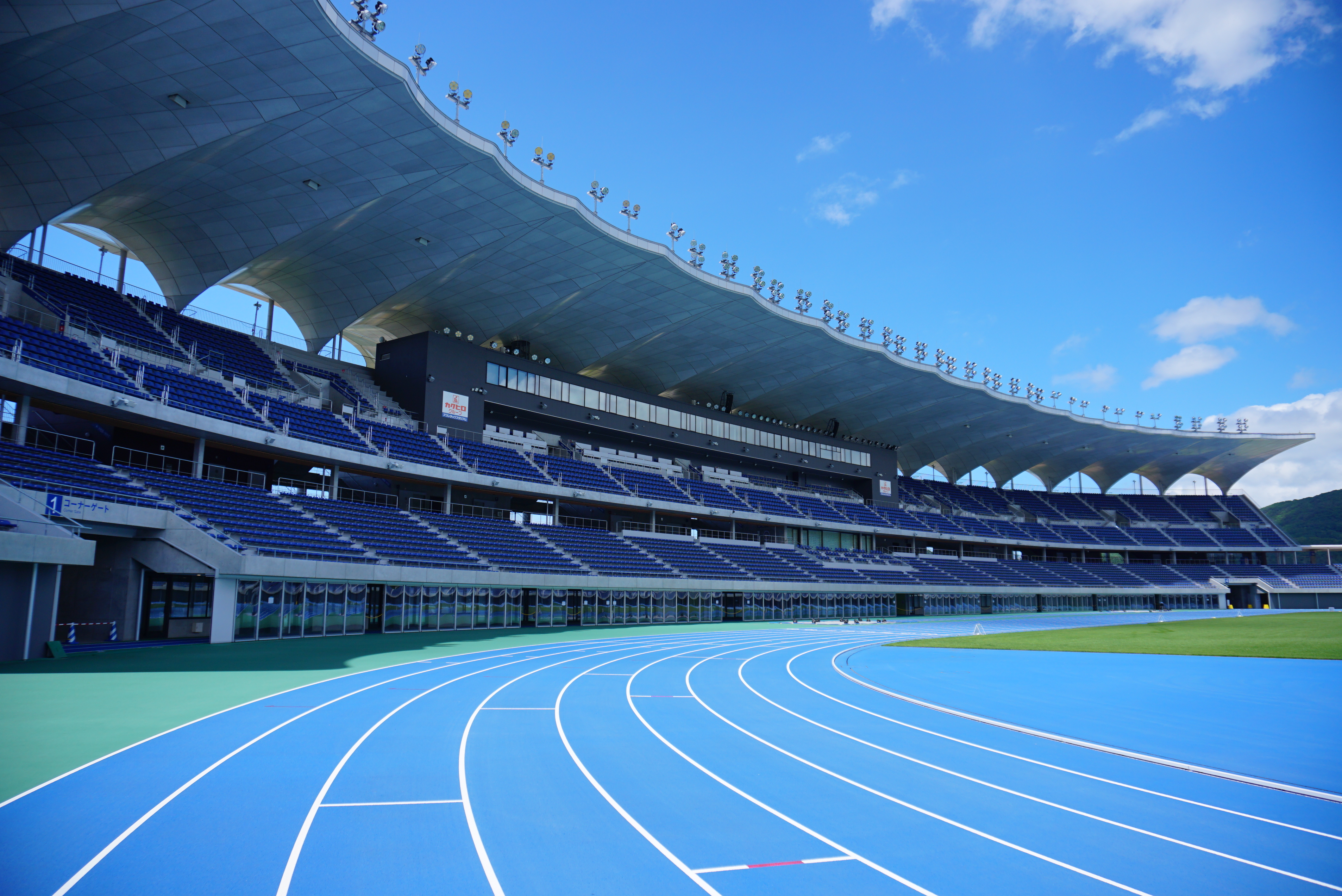 File Field And Spectator Stand Of Shin Aomori Prefectural Comprehensive Athletic Park Athletics Stadium 002 Jpg Wikimedia Commons