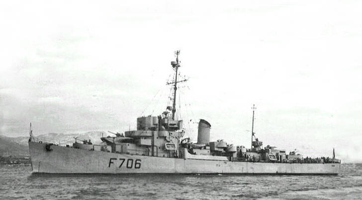File:French frigate Tunisien (F706) underway on 24 November 1956.jpg