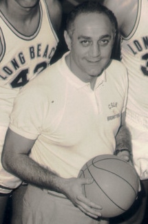 File:Jerry Tarkanian LBSU coach in 1970-71.jpg