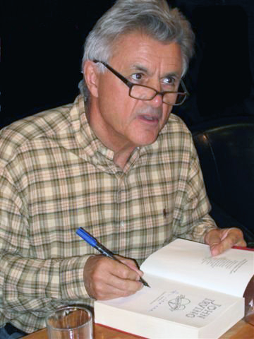 File:John Irving by Kubik 01.JPG