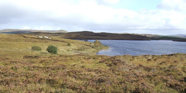 File:Lough Avehy - geograph.org.uk - 567373.jpg