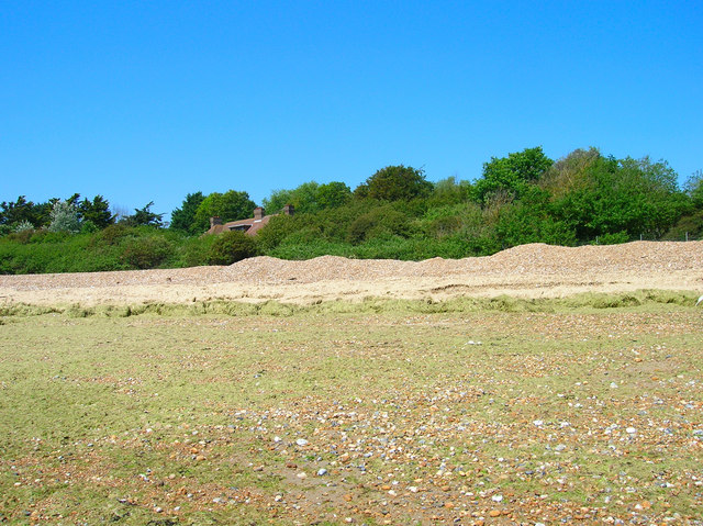 File:Poole Place, Elmer Beach - geograph.org.uk - 194963.jpg